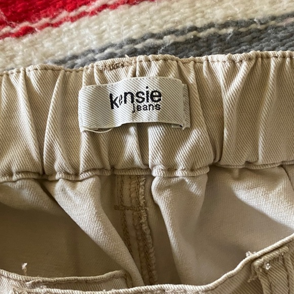 Beige Cargo Pants, 100% Cotton. Purchased from Nordstrom - Picture 3 of 4